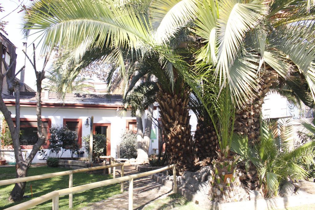 La Casa Roja Hostel Santiago de Chile Bagian luar foto